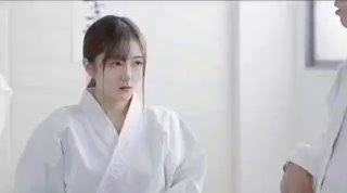 约个熟女小阿姨她说她的下面很紧